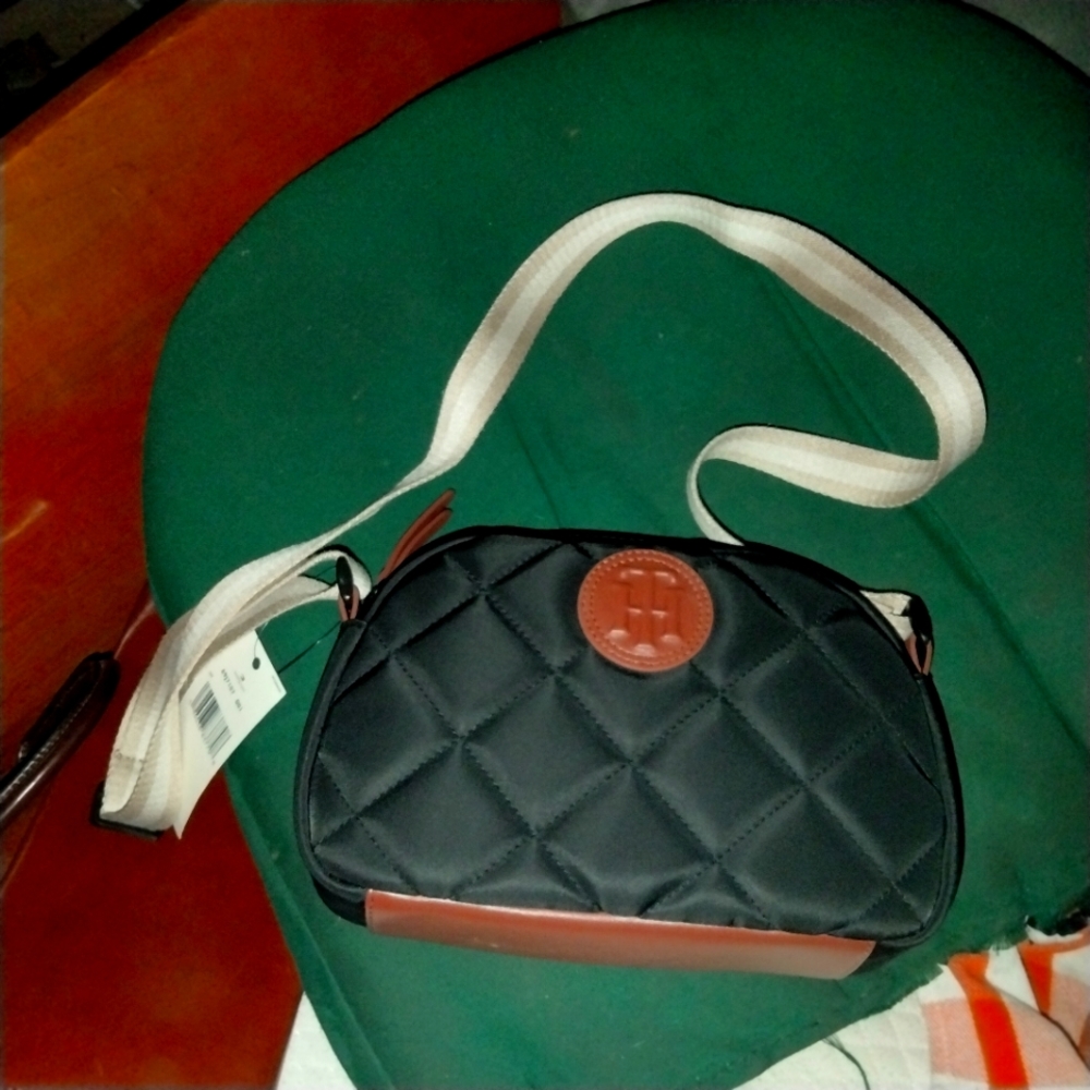 Tommy Hilfiger purse